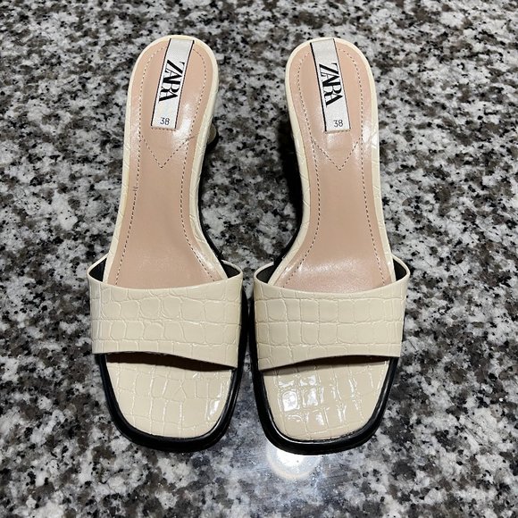 Zara Cream Patten Leather Slide Heels Sz. 38
